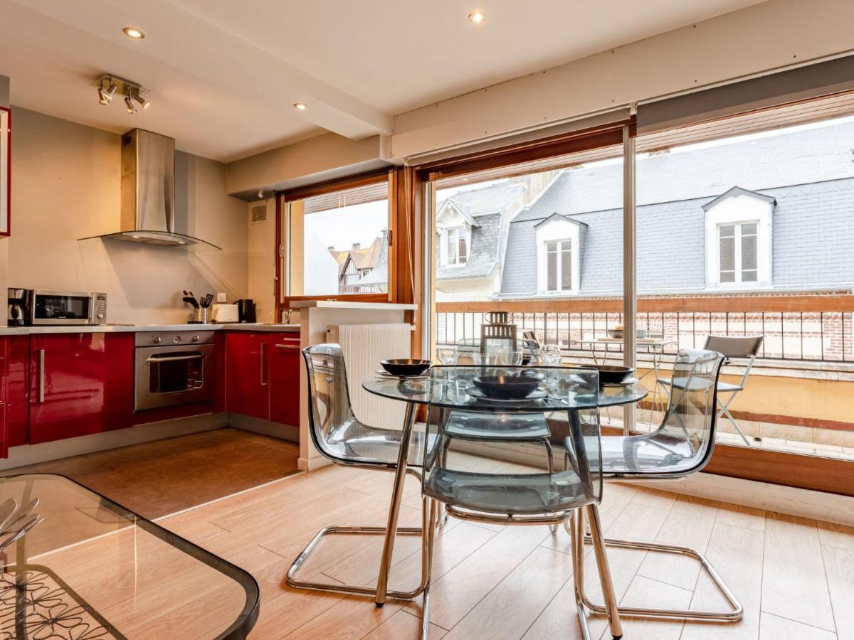 Apartment Les Cigognes By Interhome Deauville